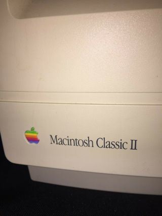 Vintage Apple Macintosh Classic Ii Desktop Computer - M4150