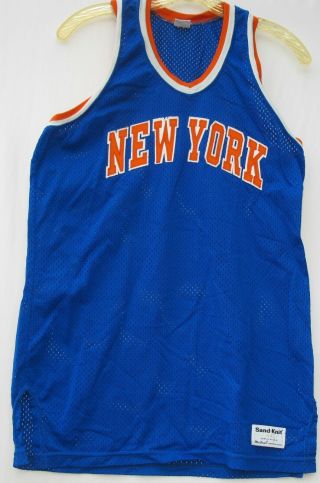 Vintage Sand - Knit Stitched York Knicks Basketball Jersey Size Large (44)