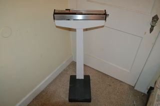 Vintage Health - O - Meter Doctors Weight Scale For Office Style 350 Lbs (model 230)