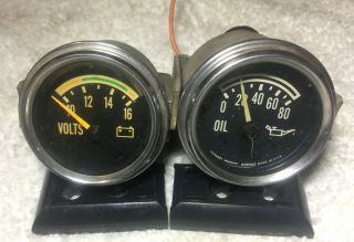 Cj Jeep Pair Vintage Stewart Warner Sw Oil Pressure & Volts Gauges Cj5 Cj7 Gauge