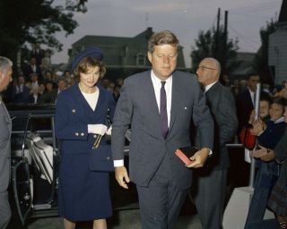 President John F.  Kennedy And Jackie Attend Mass In Newport 8x10 Photo