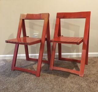 Set Of 2 Red Aldo Jacobean Wood Slat Folding Chairs Bazzini Italy 1966 Design