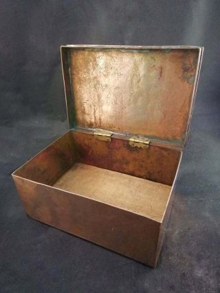 Antique C.  1900 arts and crafts hand beaten solid copper jewellery / trinket box 2