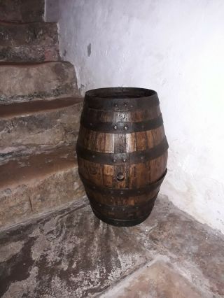 18th Century 6 Strapped Oak Barrell