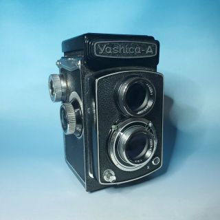 Vintage Yashica A Medium Format Tlr Camera,  120 6x6,  F3.  5,  80mm Film