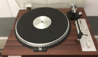 Vintage early 80s Concept 2QD direct drive turntable. 2