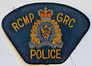 Obsolete Rcmp Grc Police Royal Canadian Mounted Police Emroidered Patch.