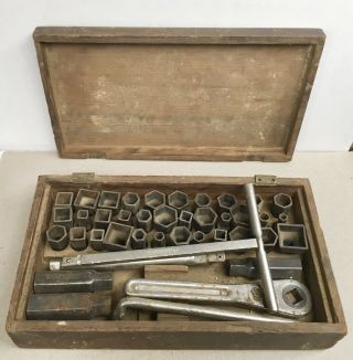 Vintage Frank Mossberg No.  14 Socket Wrench Set