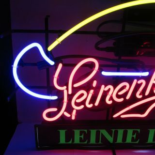 LEINENKUGEL ' S BEER NEON LIT SIGN CANOE LEINIE LODGE WITH INSERTS RARE 2
