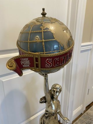 Vintage 1976 Schlitz Lady Globe Lamp GREAT 2
