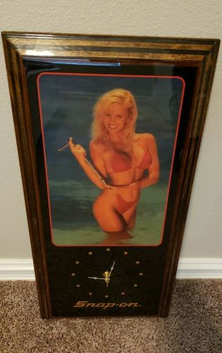 Vintage Snap on tools Girl in RED bikini quartz wall mounted clock CON 2