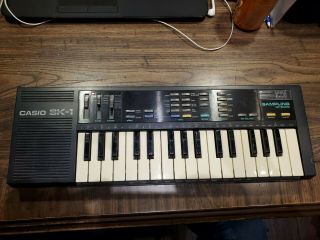 Vintage Casio Sk - 1 Portable 32 Key Sampling Keyboard No Ac