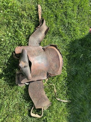 Vintage Leather Horse Saddle,  Western Saddle,  - Needs Repair/restoration