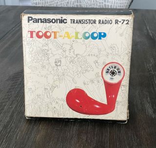 Vintage 1970 Panasonic Red R - 72 Toot - A - Loop Am Transistor Radio,