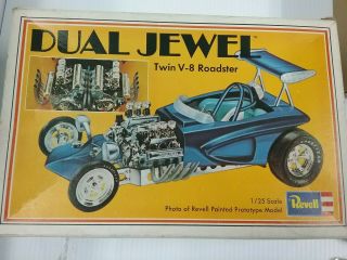 Revell 1/25 Dual Jewel Twin V - 8 Roadster Vintage 1974 Issue Complete H - 1329 2
