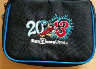 Disney Pin Trading Smaller Bag Walt Disneyworld Resort 2013 Shoulder Bag Guc