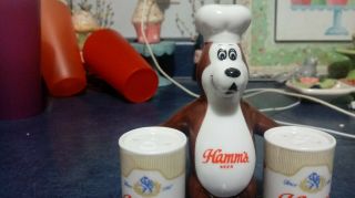 2006 HAMM ' S BEER BROWN BEAR CHEF BBER CAN SALT AND PEPPER SHAKERS AWESOME 3