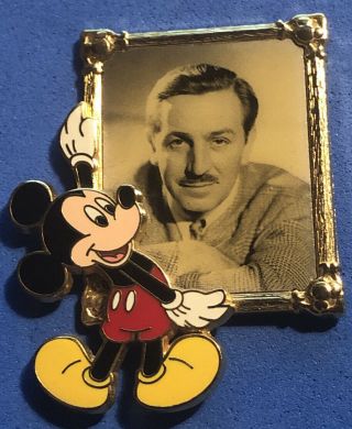 Disney Wdw 2006 Mickey Mouse Holding A Portrait Of Walt Disney Pin