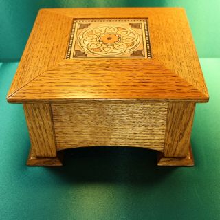 Arts & Crafts Oak Wood 8 " Box W Tile Footed Vintage Jewelry Stash Desk