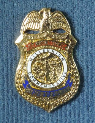 2000 Millennium Commemorative Us Marshals Service Mini Badge Pin Pinback