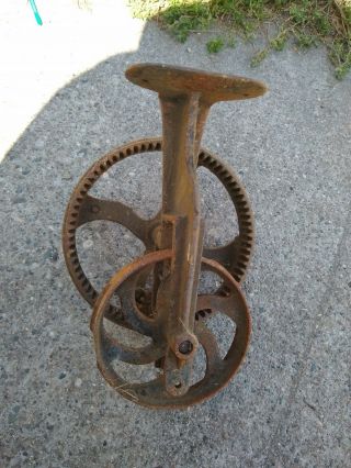 Antique Industrial Cast Iron Factory Machine Iron Gear Cog Steam Punk
