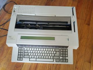 Vintage Ibm Wheelwriter 3500 By Lexmark Electronic Typewriter.  Broken.  Parts.