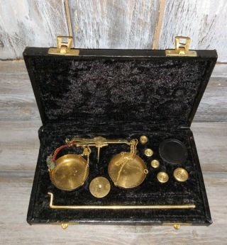 Vintage Antique Brass Jewellery Balance Scale With Velvet Box & Up 10 Grams