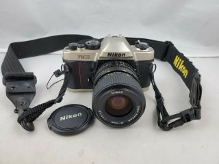 Vintage Nikon Fm10 35mm Slr Film Camera W/ 35 - 70mm 1:3.  5/4.  8 Zoom - Nikkor Lens