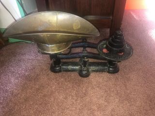 Antique Cast Iron Scale With Weights