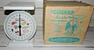 1960 ' s Vintage American Family Kitchen White Metal 25 lb Food Scale 2