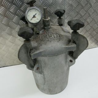 Vintage Bullows Air Pressure Spray Paint Cannister Pot 1962