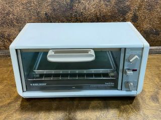 Vintage Black & Decker Counter Toaster Oven - Broiler With Pan & Rack Rv