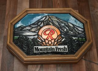 Vintage Rainer Beer Mountain Fresh Lighted Sign