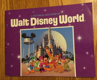 Walt Disney World A Pictorial Souvenir Color Photo Book - Vintage 1990s