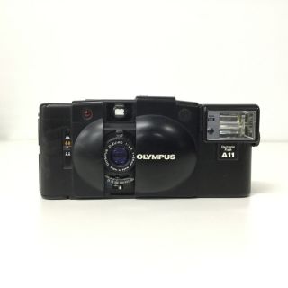 Vintage Olympus Xa2 Point & Shoot 35mm Film Camera,  A11 Flash Japan Made 417