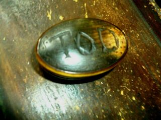 Fine Antique Early 19th C Cow Horn Miniature Oval Snuff Box,  Carved Name " Tod "