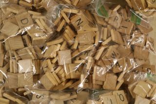 1000 Vintage Old Scrabble Tiles Rounded Corners Great Patina 1950 