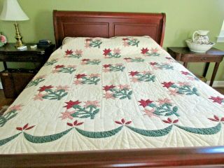 Vtg Hand Stitched Patchwork Quilt Floral Design Cotton Bedspread 84 X 82