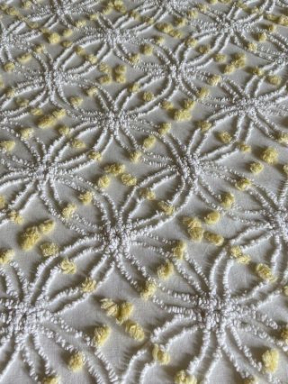 Vintage Queen Size Chenille Bedspread White And Yellow