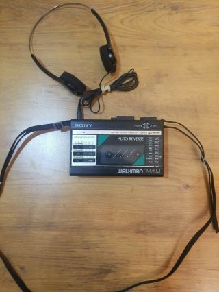 Vintage Sony Walkman Fm/am Stereo Cassette Player Wm - F18 With Headphones -