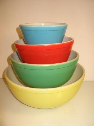 Pyrex Vintage Primary Colors Mixing Bowl 4 Piece Set 404,  403,  402,  401