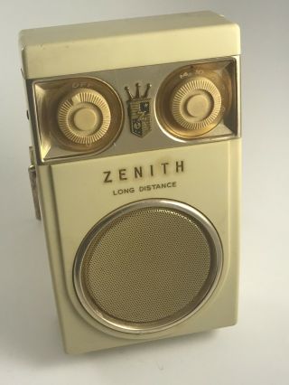 Vintage Zenith Long Distance Transistor Radio Royal " 500 " Deluxe