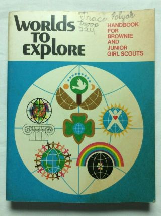 Vintage 1977 Worlds To Explore Handbook For Brownies & Junior Girl Scouts Badges