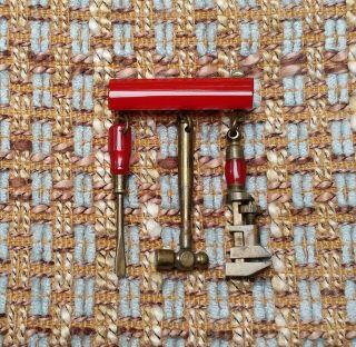 Vintage Bakelite Brooch/pin Dangling Tools: Hammer,  Screwdriver,  Wrench,  1940s