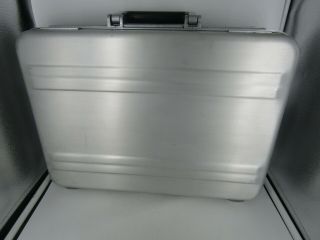 Vintage Zero Halliburton Attaché Case Silver Briefcase W/Combination Lock 3