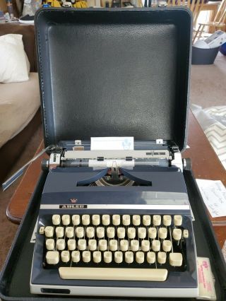 Vintage 1970s Adler J5 West Germany Portable Typewriter In Case