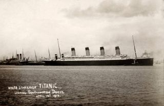 Old Photo Featuring The White Star Line Rms Titanic Leaving