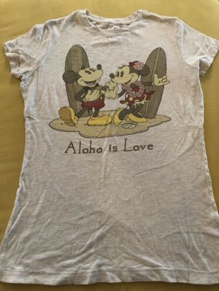 Disney Aulani Aloha Is Love Women’s Shirt Medium