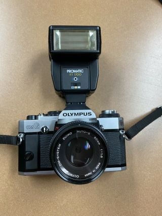 Vintage Olympus OMG 35mm SLR Film Camera with Olympus 50mm f/1.  8 Lens Flash 2