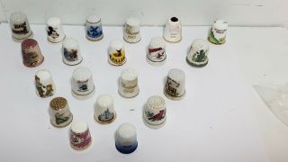 20 Old Thimbles - For Sewing - Porcelain - Mickey - Fenton - Cats - Staffordshire - Delft - 3